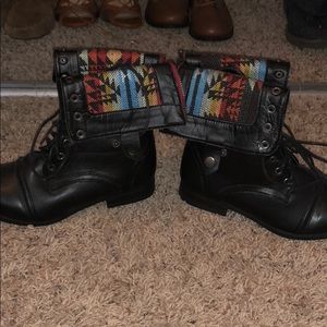 Fold over combat boots